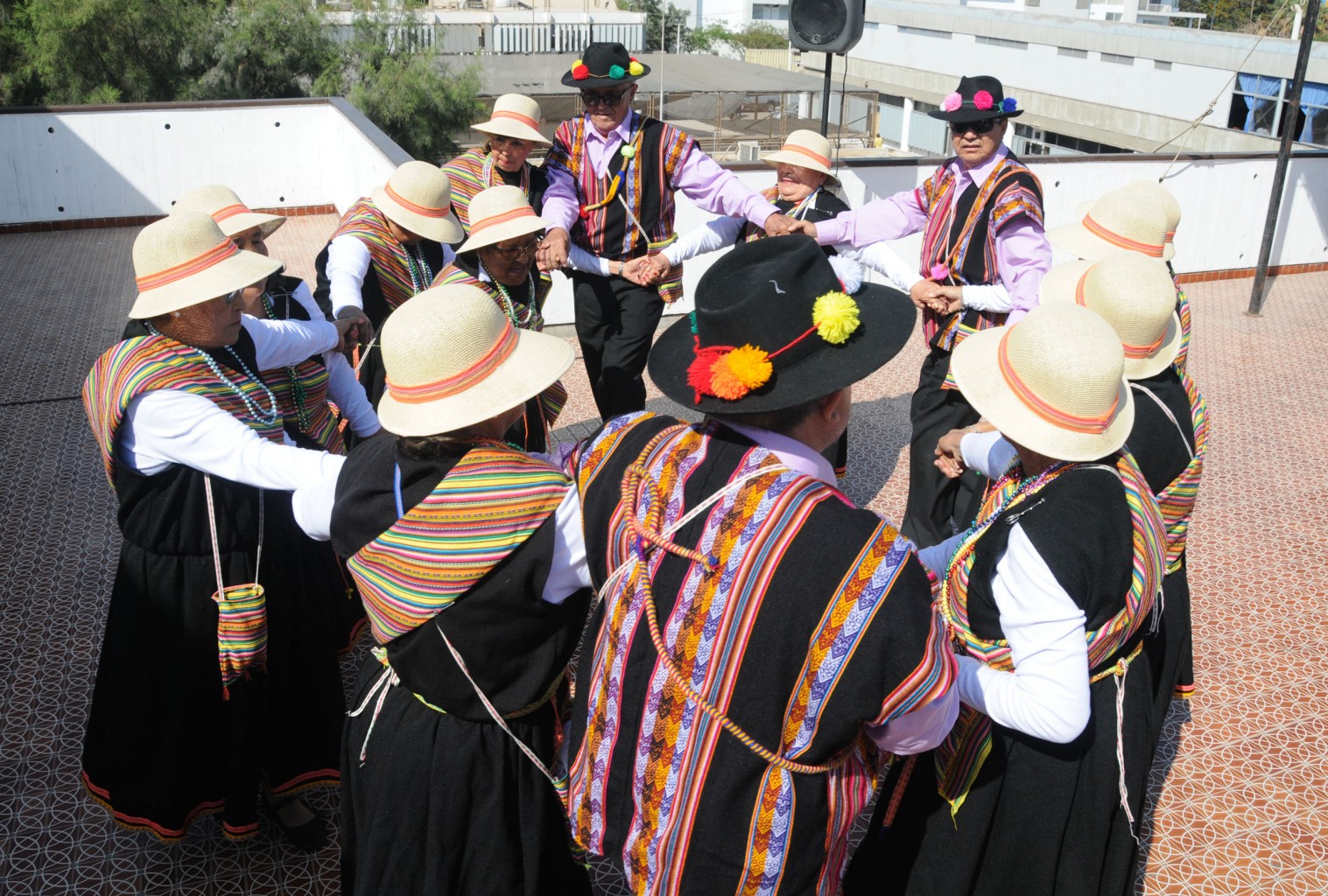 Grupo baile mayores.jpg